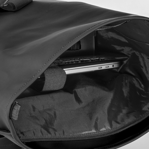 Zaino porta PC (15”) in Soft PU water resistant